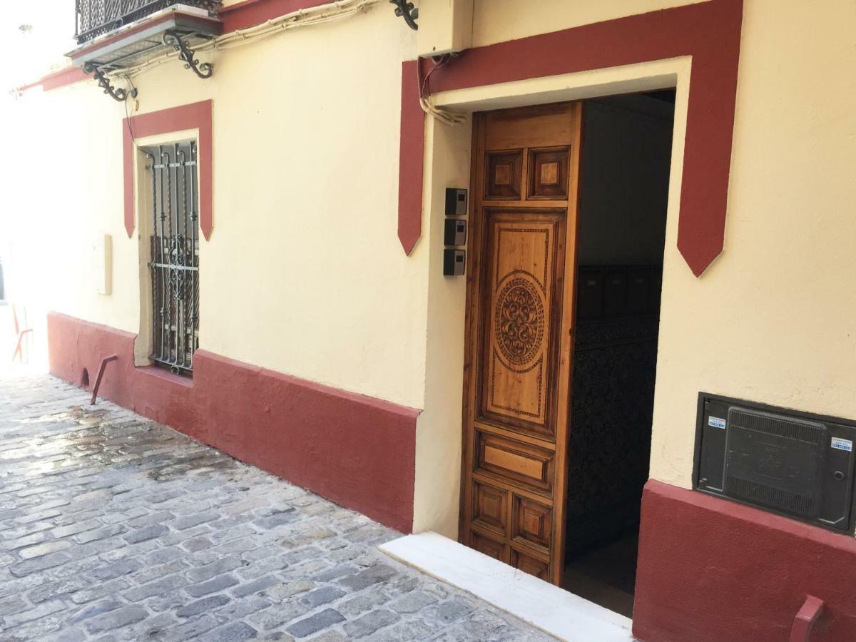 Appartamento Imperial - Parking Gratis Siviglia Esterno foto