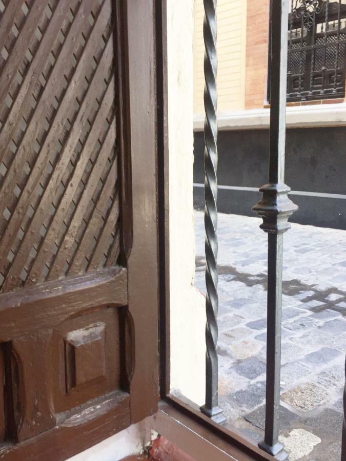 Appartamento Imperial - Parking Gratis Siviglia Esterno foto