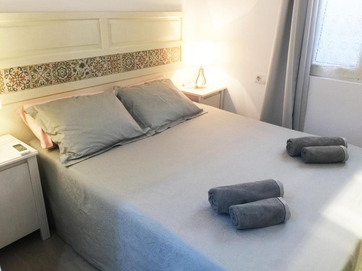 Appartamento Imperial - Parking Gratis Siviglia Esterno foto